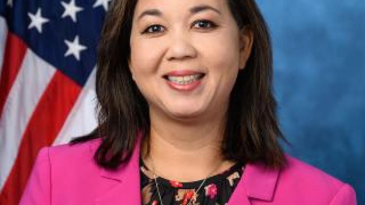 portrait of Congresswoman Tokuda